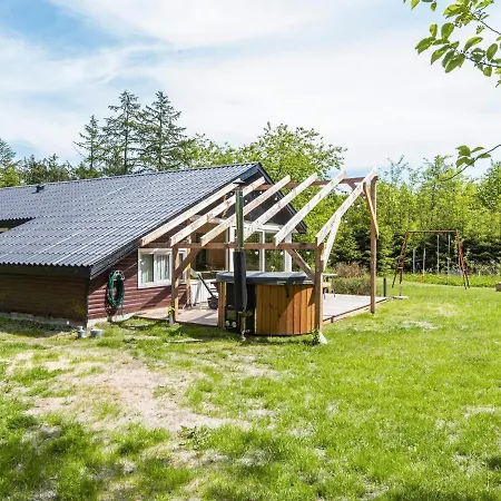 4 Person Holiday In Bording * Bording Stationsby